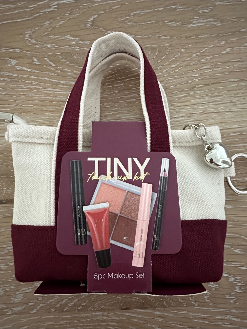 Touch-Up Kit 5pc Eyeshadow Set — Burgundy & Cream